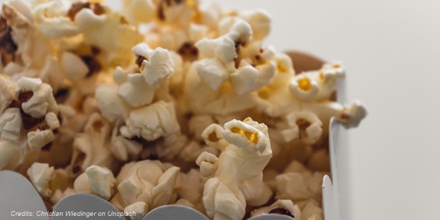 Popcorn in Nahaufnahme (Credits: Christian Wiedinger on Unsplash)